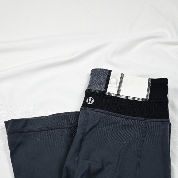 Lululemon Gray Wide legs Leggings Inside Pocket - Picture 3 of 10